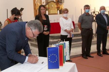 Podpis namere za digitalizacijo arhiva ljudskih pesmi Notranjske 23 FOTO LJUBO VUKELIČ